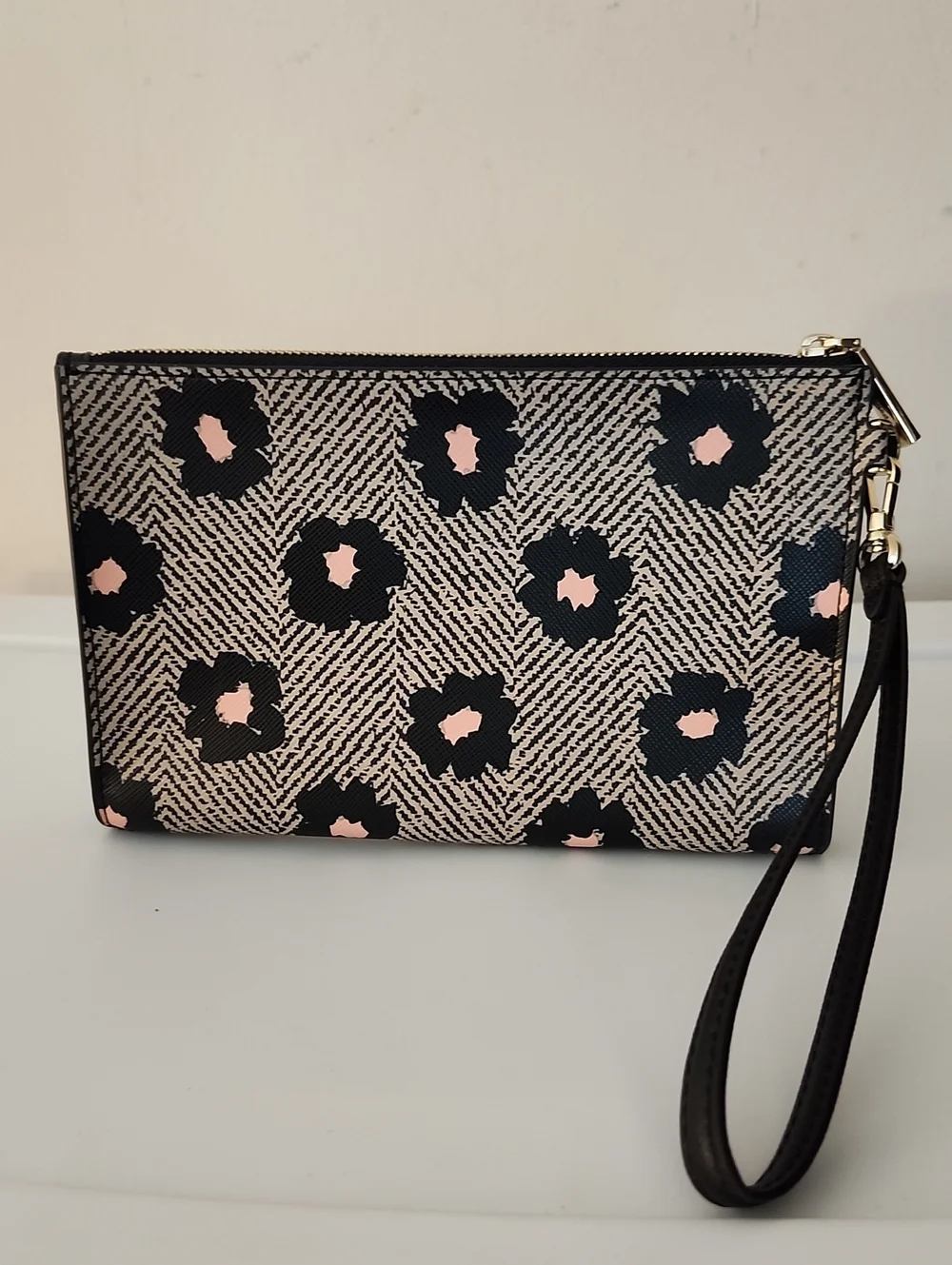 kate spade Staci Wristlet